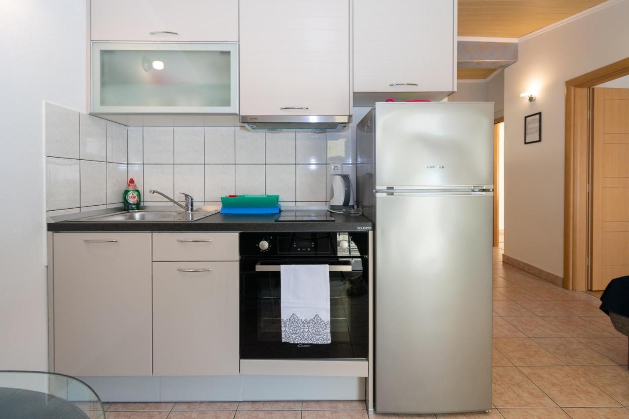 Apartment Mandre 4093B Esterno foto